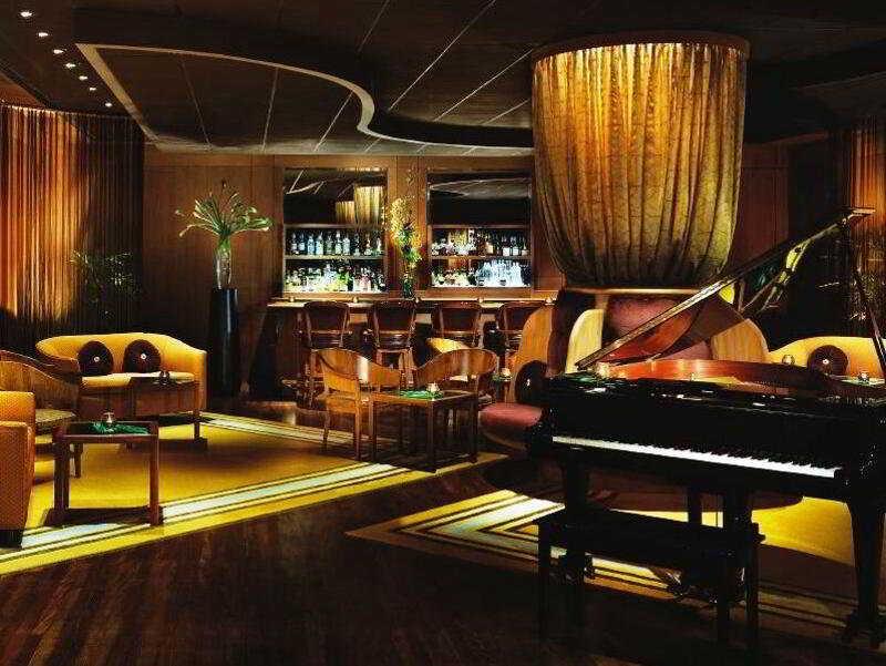Halekulani - No Resort Fee Honolulu Exterior foto The piano bar at the Mirage